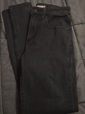 Levi’s skinny jeans